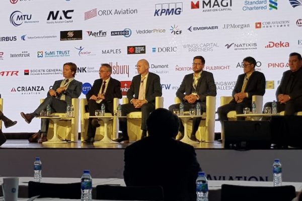 1-CEO-of-AviaAM-Financial-Leasing-China-participates-at-Aircraft
